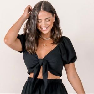 Audrey 3 + 1 tie black crop top!